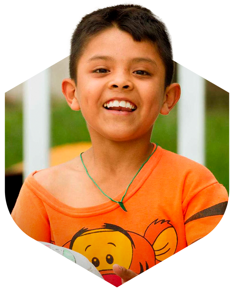 Niño beneficiario de Fundación Rafael Dondé